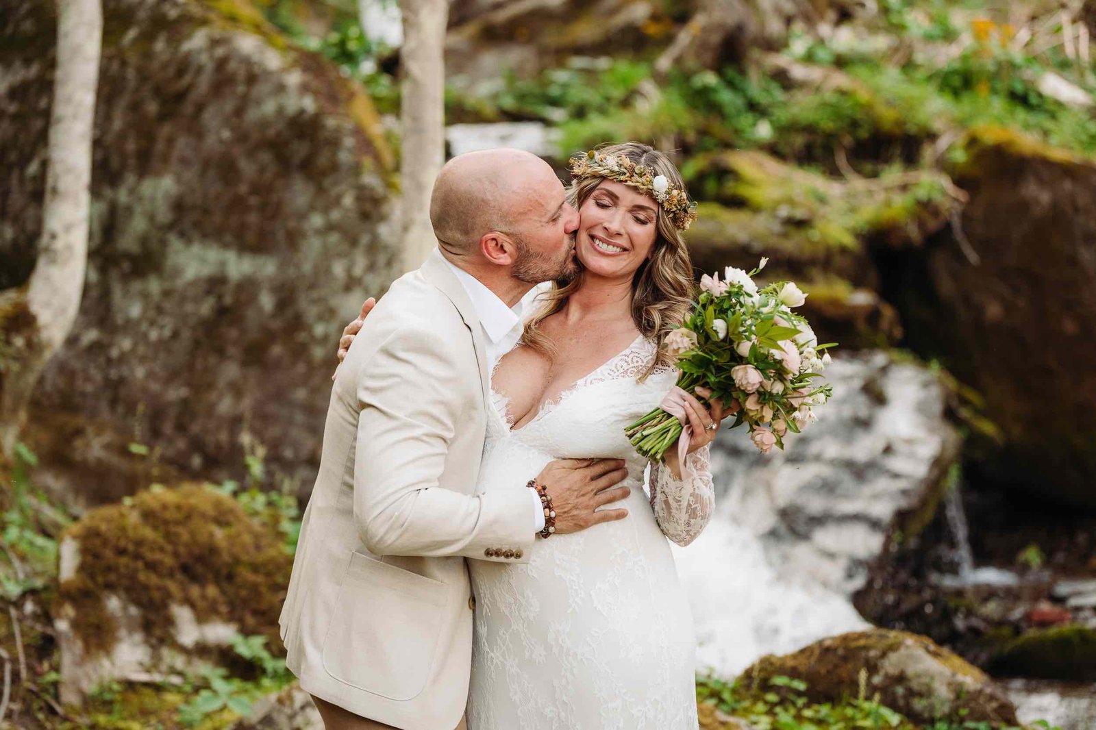 Elopement Spotlight: Create Unforgettable Outdoor Elopement Packages with Meghan Rolfe and Elope Outdoors